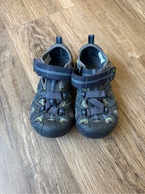 Merrell Kids Navy Gray Sandals with Lime Accents